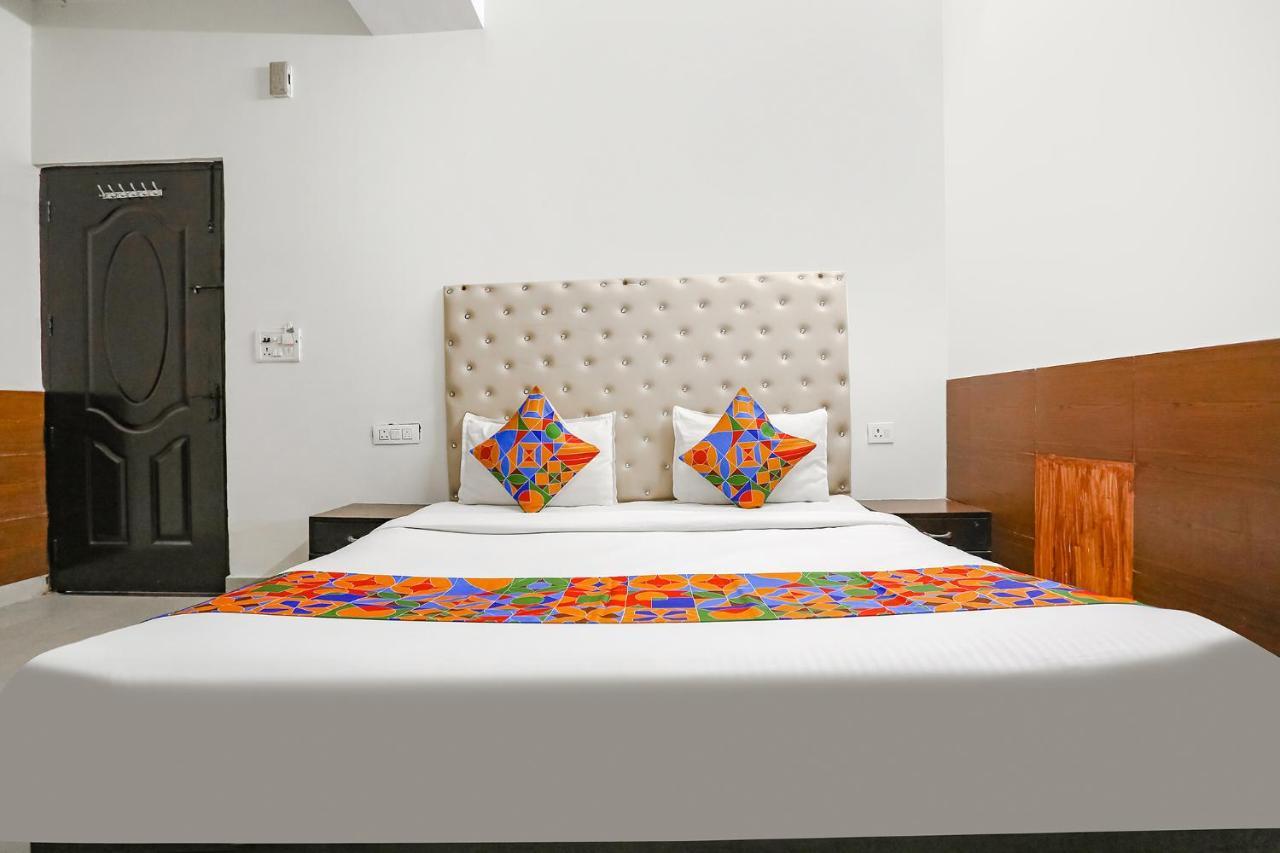 Fabhotel The Lazeez Neu-Delhi Exterior foto