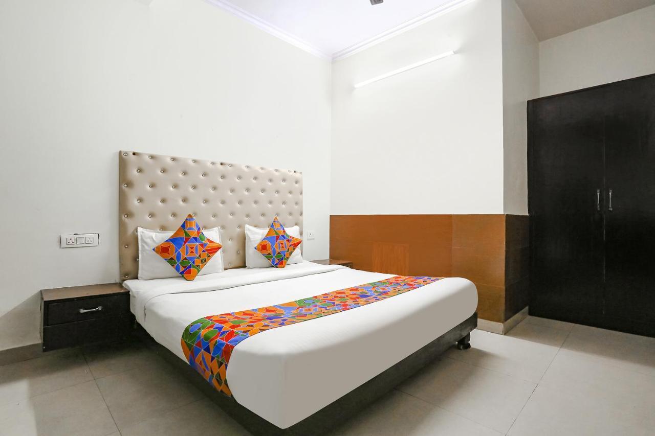 Fabhotel The Lazeez Neu-Delhi Exterior foto